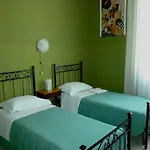 Hotel Giamaica For Girls & Ladies Only Řím
