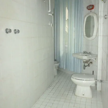 Hotel Giamaica For Girls & Ladies Only *