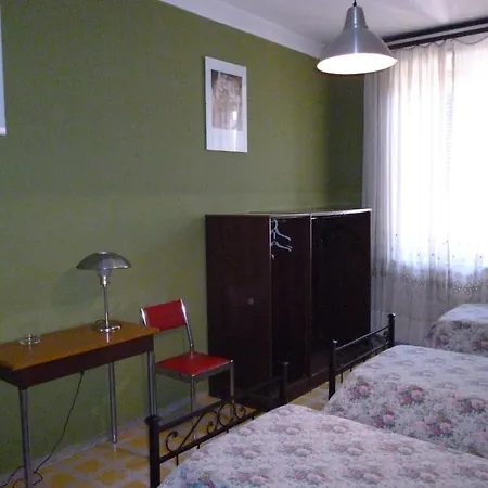 Hotel Giamaica For Girls & Ladies Only *