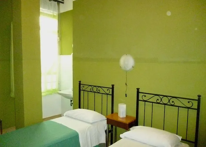 Hotel Giamaica For Girls & Ladies Only