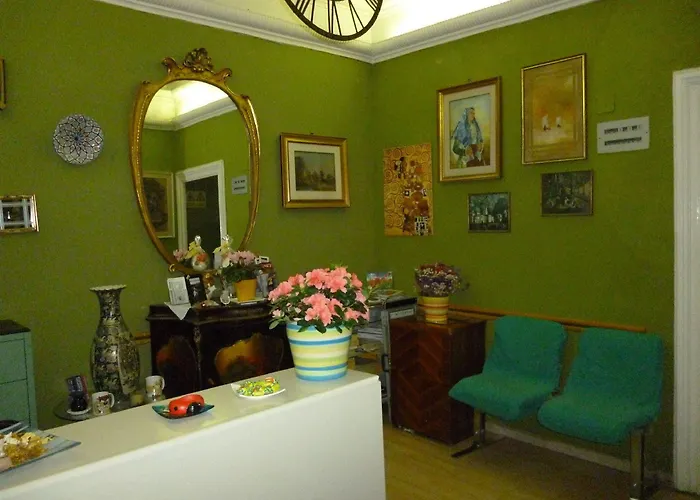 Hotel Giamaica For Girls & Ladies Only